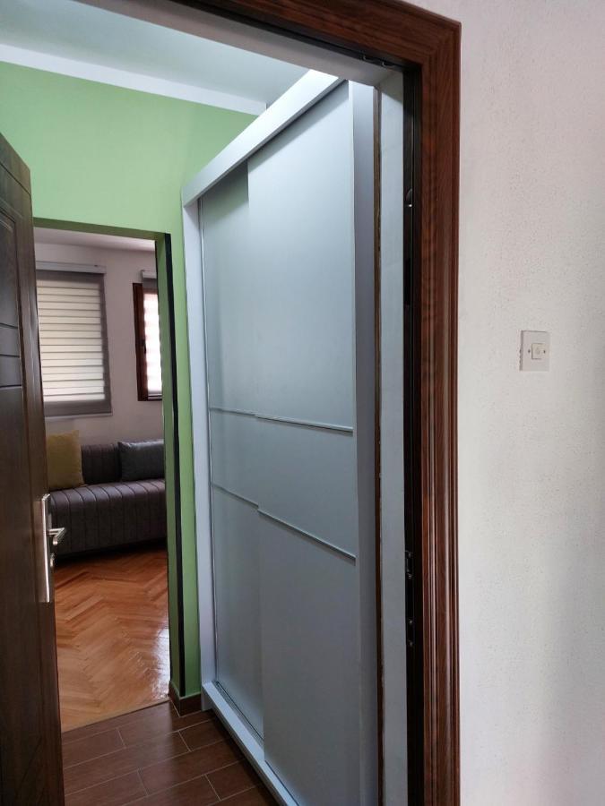 Apartman Pavle Pluzine Bagian luar foto