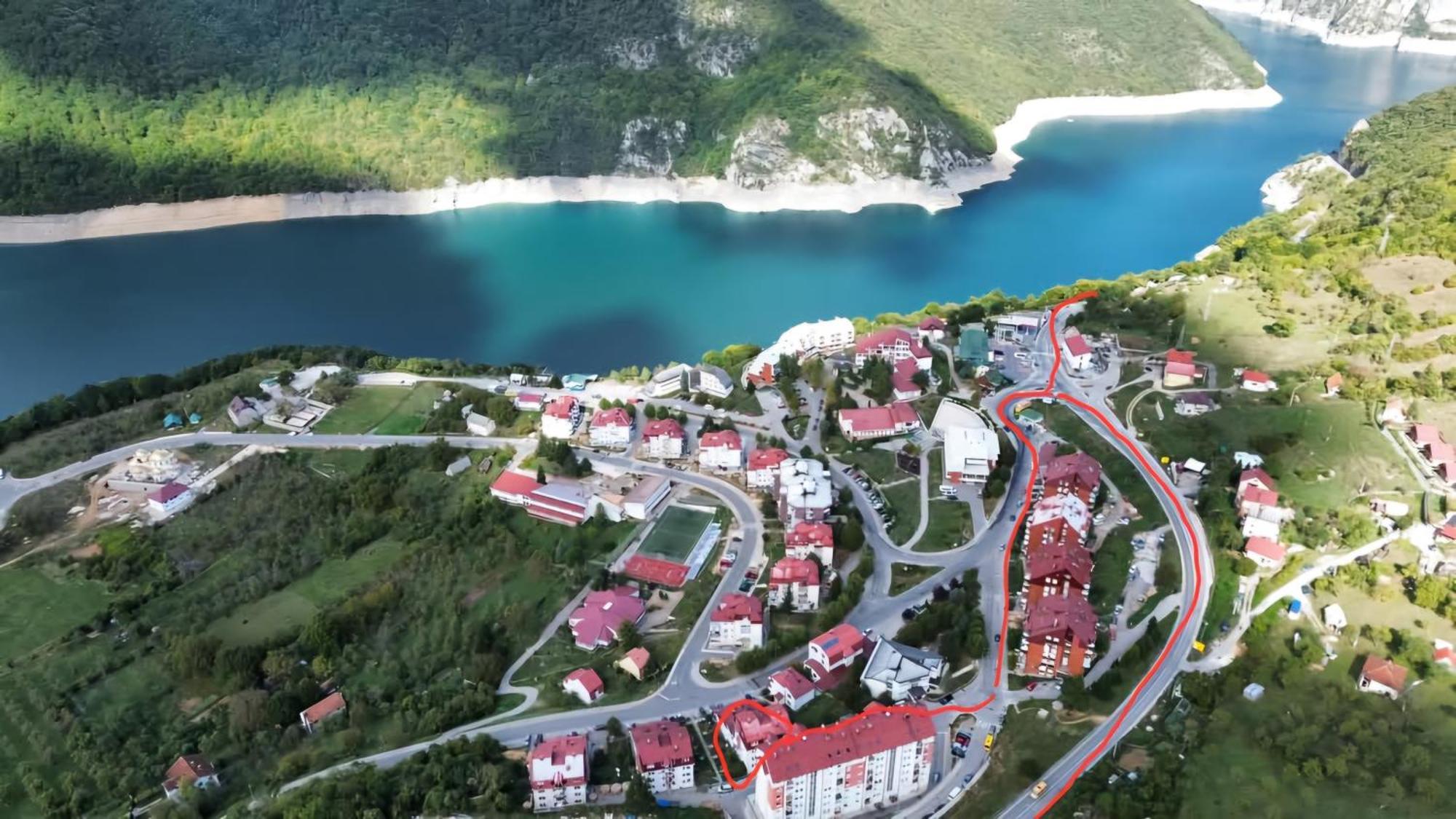 Apartman Pavle Pluzine Bagian luar foto